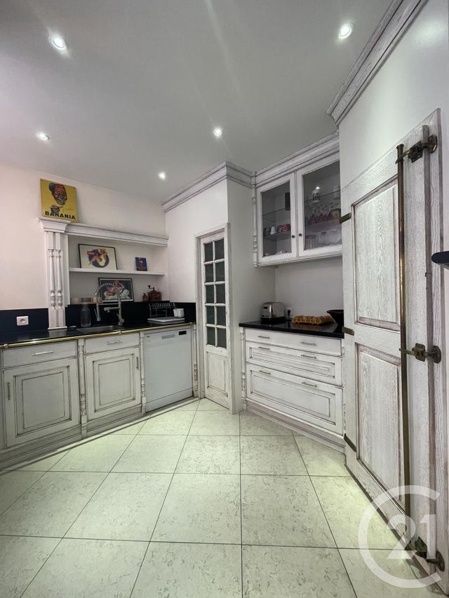 Maison à vendre - 10 pièces - 339 m2 - Yzeure - 03 - AUVERGNE