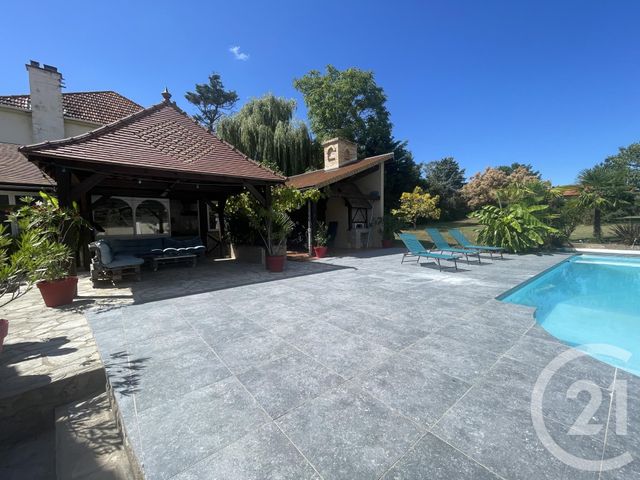 Maison à vendre - 10 pièces - 339 m2 - Yzeure - 03 - AUVERGNE