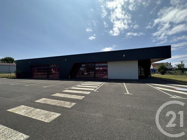 Local commercial à louer - 847.0 m2 - 03 - Allier