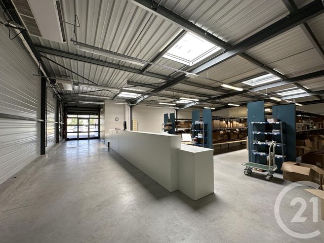 Local commercial à louer - 847.0 m2 - 03 - Allier