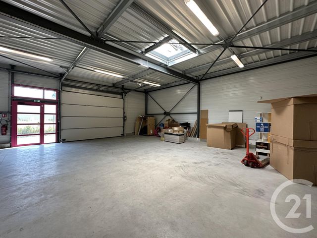 Local commercial à louer - 847.0 m2 - 03 - Allier
