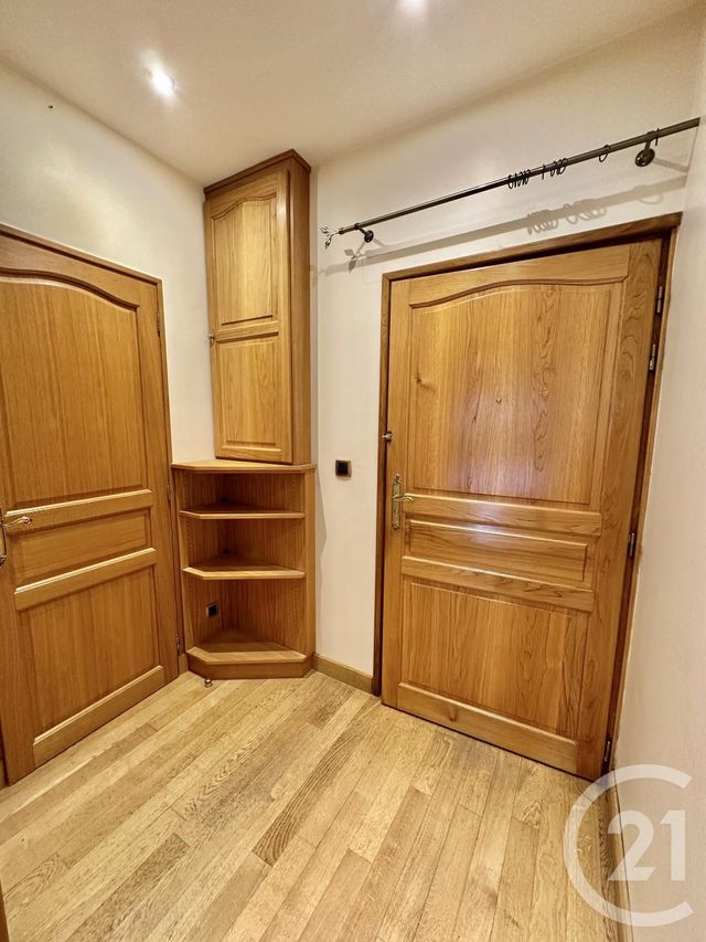 Appartement F4 à vendre - 4 pièces - 166,77 m2 - Moulins - 03 - AUVERGNE