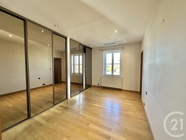 Appartement F4 à vendre - 4 pièces - 166,77 m2 - Moulins - 03 - AUVERGNE