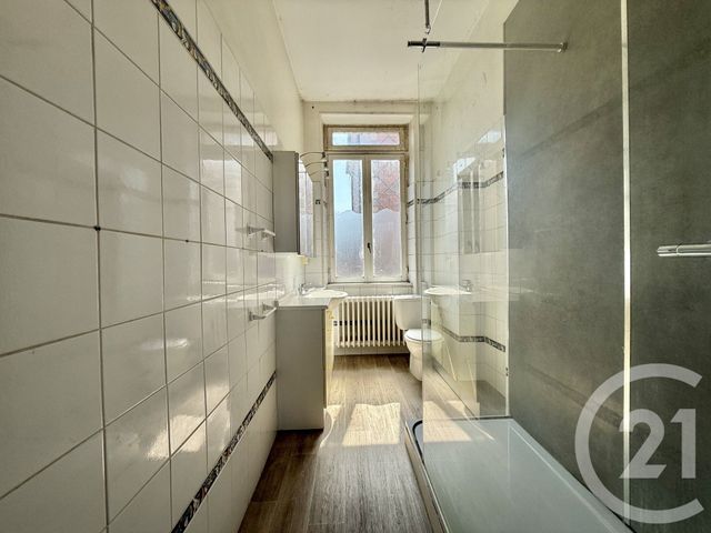 Maison à vendre - 5 pièces - 157 m2 - Moulins - 03 - AUVERGNE