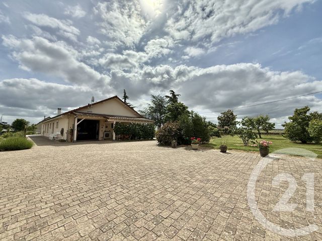 Maison à vendre - 8 pièces - 229,02 m2 - Chemilly - 03 - AUVERGNE