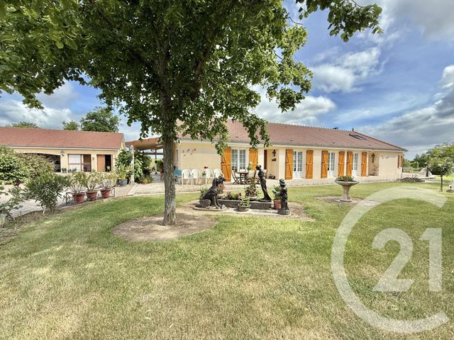 Maison à vendre - 8 pièces - 229,02 m2 - Chemilly - 03 - AUVERGNE