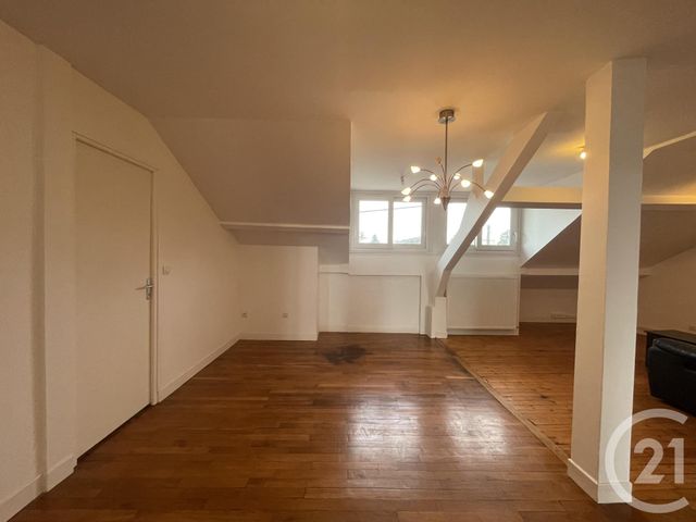 Appartement F3 &agrave; louer - 3 pi&egrave;ces - 79,05 m2 - Moulins - 03 - AUVERGNE