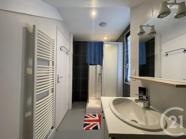 Appartement F3 &agrave; louer - 3 pi&egrave;ces - 79,05 m2 - Moulins - 03 - AUVERGNE