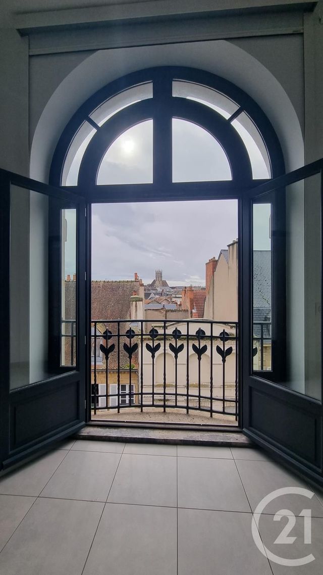 Appartement F1 à vendre - 1 pièce - 48,70 m2 - Moulins - 03 - AUVERGNE