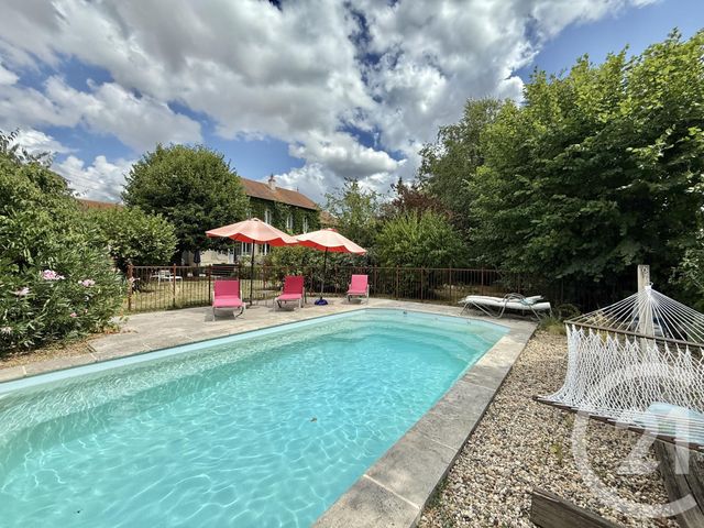 Maison à vendre - 9 pièces - 198 m2 - Moulins - 03 - AUVERGNE