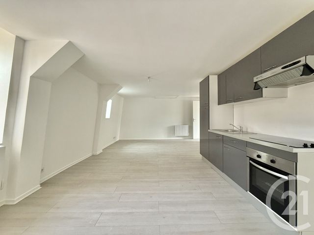 Appartement F3 &agrave; louer - 3 pi&egrave;ces - 69,80 m2 - Moulins - 03 - AUVERGNE