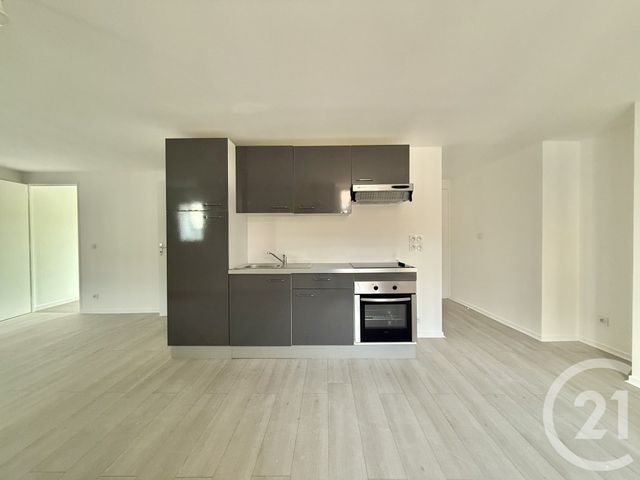 Appartement F3 &agrave; louer - 3 pi&egrave;ces - 69,80 m2 - Moulins - 03 - AUVERGNE