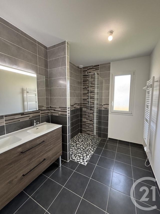 Maison &agrave; louer - 4 pi&egrave;ces - 96,50 m2 - Yzeure - 03 - AUVERGNE