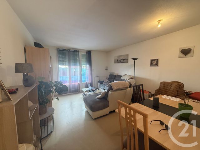 Appartement F3 à vendre - 4 pièces - 63,68 m2 - Yzeure - 03 - AUVERGNE