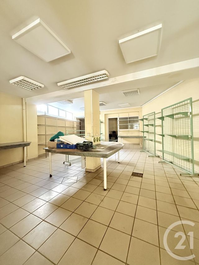 Local commercial à louer - 171.0 m2 - 03 - Allier