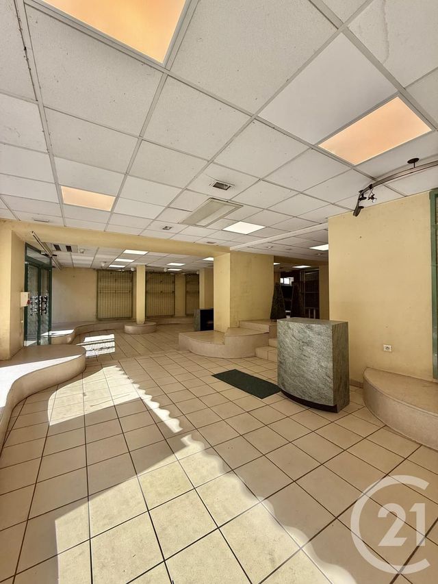 Local commercial à louer - 171.0 m2 - 03 - Allier