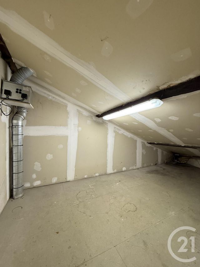 Local commercial à louer - 171.0 m2 - 03 - Allier