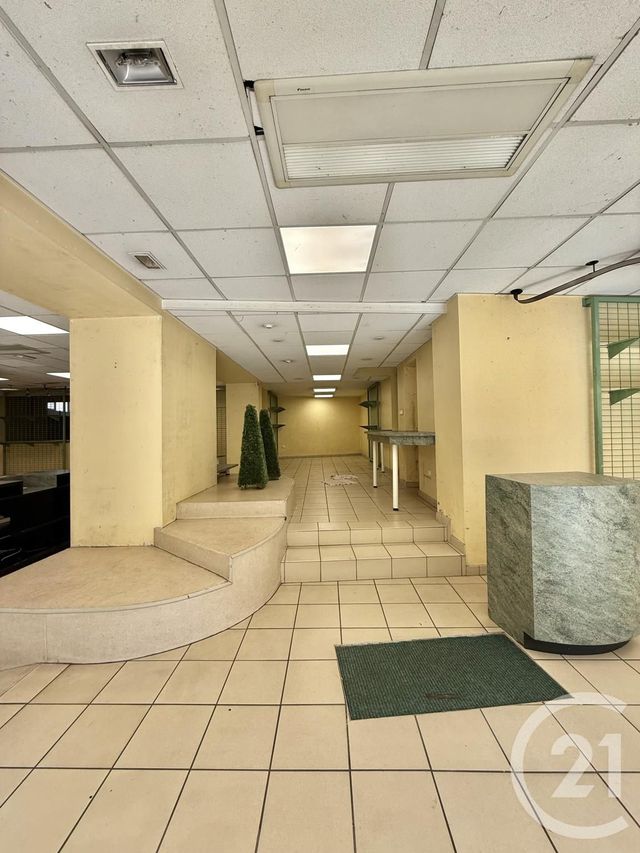 Local commercial à louer - 171.0 m2 - 03 - Allier