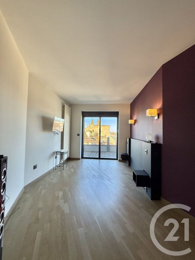 Appartement F4 à louer - 4 pièces - 181,90 m2 - Moulins - 03 - AUVERGNE