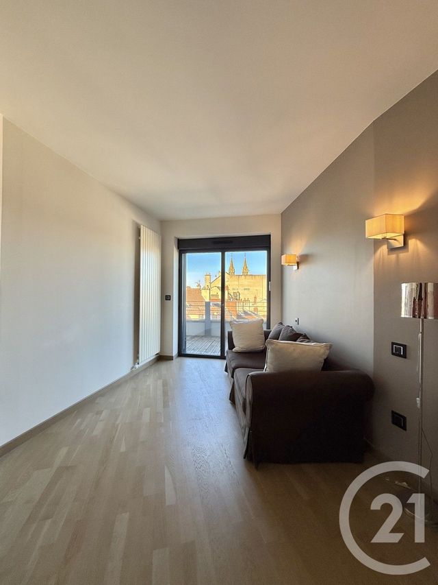 Appartement F4 à louer - 4 pièces - 181,90 m2 - Moulins - 03 - AUVERGNE