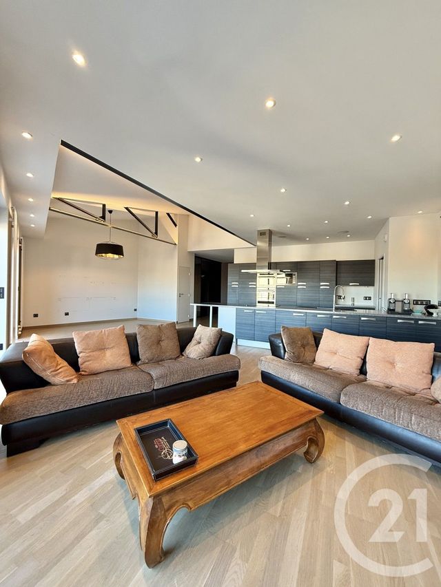 Appartement F4 à louer - 4 pièces - 181,90 m2 - Moulins - 03 - AUVERGNE