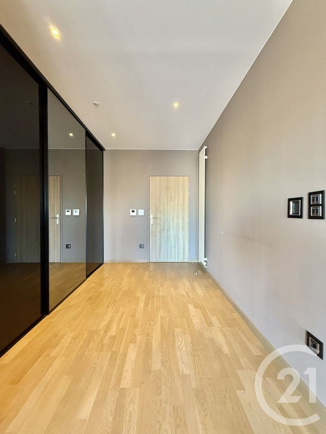 Appartement F4 à louer - 4 pièces - 181,90 m2 - Moulins - 03 - AUVERGNE