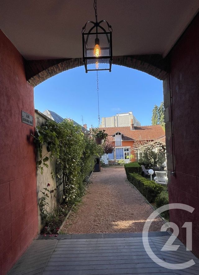 Maison à vendre - 15 pièces - 300 m2 - Moulins - 03 - AUVERGNE