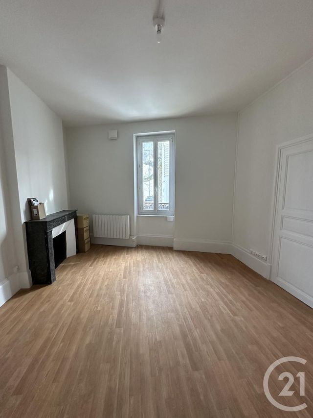 Appartement F1 à louer - 1 pièce - 29,51 m2 - Moulins - 03 - AUVERGNE
