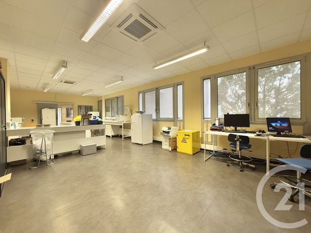 Divers &agrave; vendre - 297,49 m2 - Moulins - 03 - AUVERGNE