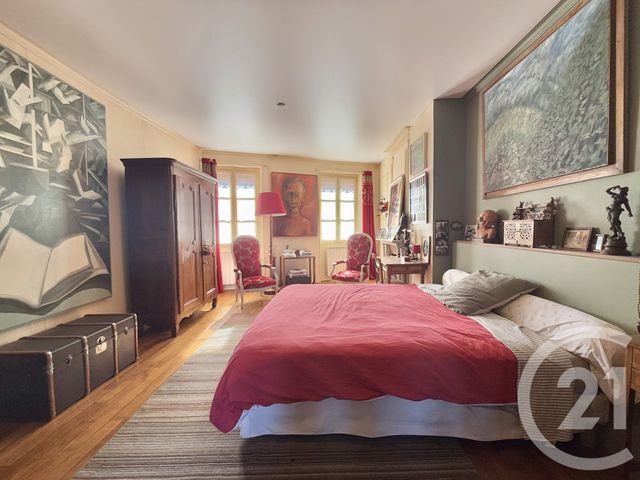 Maison à vendre - 4 pièces - 223,93 m2 - Moulins - 03 - AUVERGNE