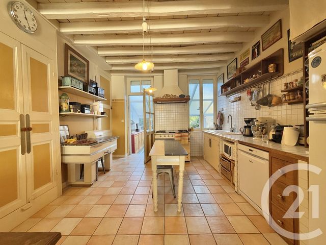 Maison à vendre - 4 pièces - 223,93 m2 - Moulins - 03 - AUVERGNE