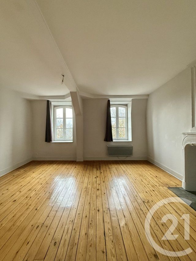 Appartement F3 à louer - 3 pièces - 91,40 m2 - Moulins - 03 - AUVERGNE