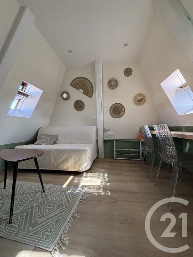 Appartement Studio &agrave; louer - 1 pi&egrave;ce - 12,25 m2 - Moulins - 03 - AUVERGNE