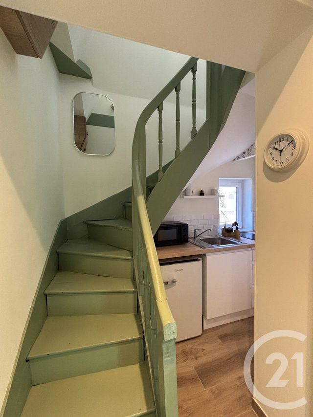 Appartement Studio &agrave; louer - 1 pi&egrave;ce - 12,25 m2 - Moulins - 03 - AUVERGNE