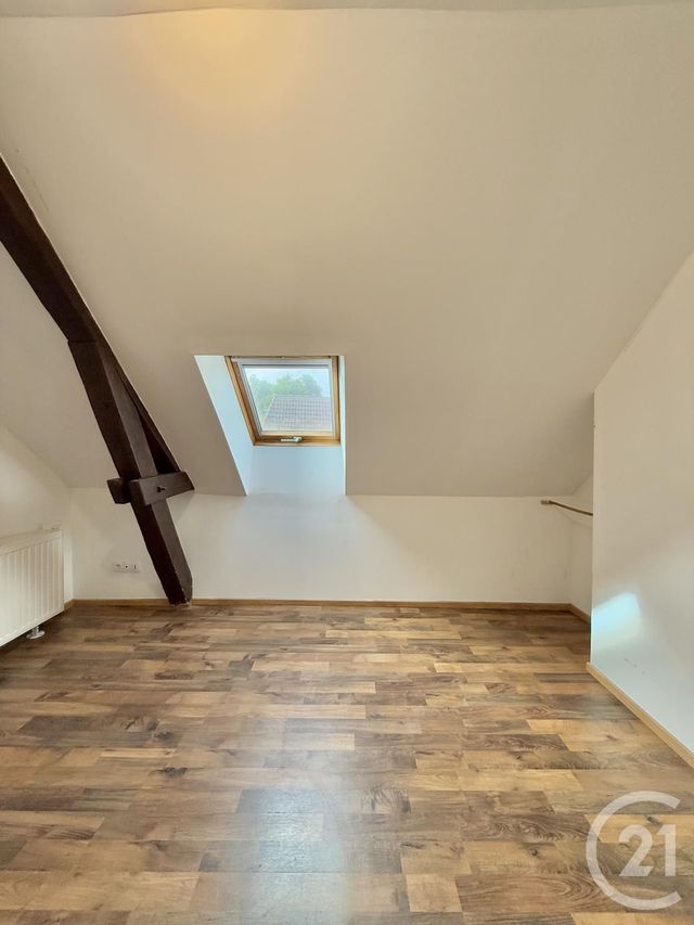 Maison à louer - 4 pièces - 80,20 m2 - Dornes - 58 - BOURGOGNE