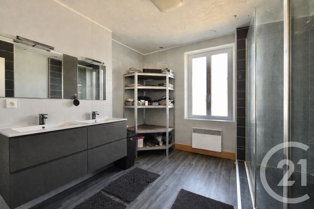 Maison &agrave; vendre - 4 pi&egrave;ces - 253,72 m2 - St Ennemond - 03 - AUVERGNE