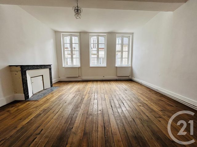 Maison à louer - 4 pièces - 161 m2 - Moulins - 03 - AUVERGNE