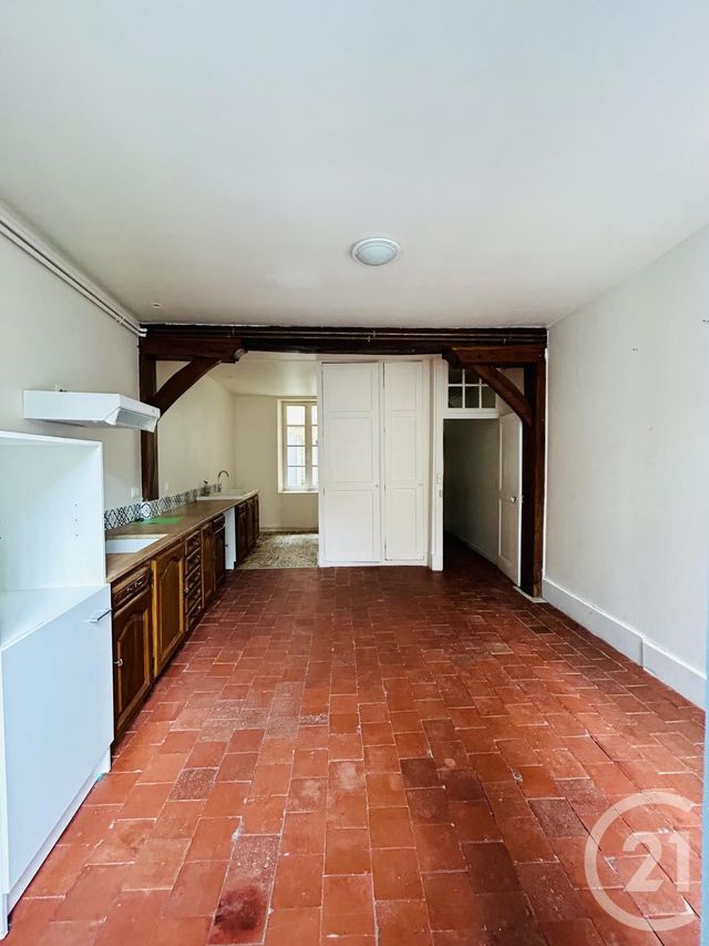 Maison à louer - 4 pièces - 161 m2 - Moulins - 03 - AUVERGNE