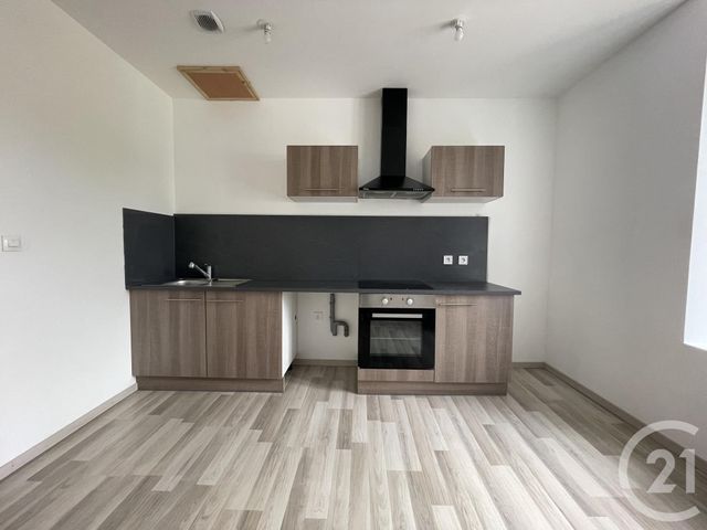 Appartement F3 à louer - 2 pièces - 66,82 m2 - Noyant D Allier - 03 - AUVERGNE
