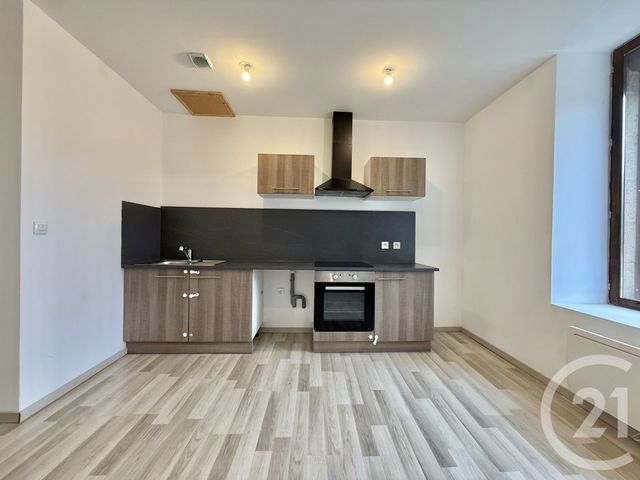 Appartement F3 &agrave; louer - 3 pi&egrave;ces - 66,82 m2 - Noyant D Allier - 03 - AUVERGNE