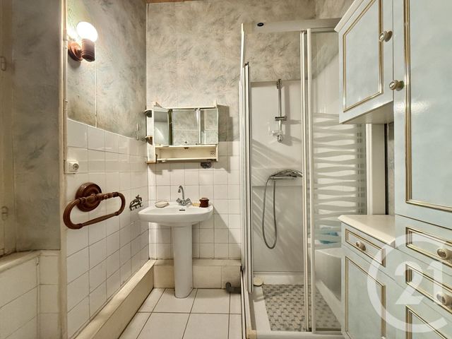 Maison à vendre - 8 pièces - 135 m2 - Yzeure - 03 - AUVERGNE