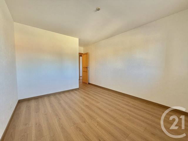 Appartement F4 à vendre - 5 pièces - 101,20 m2 - Yzeure - 03 - AUVERGNE