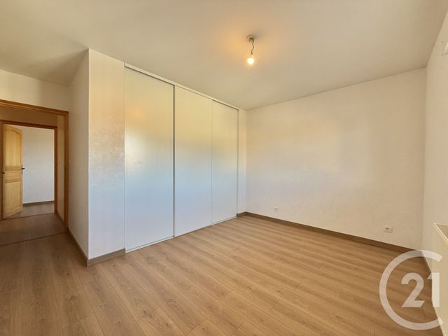 Appartement F4 à vendre - 5 pièces - 101,20 m2 - Yzeure - 03 - AUVERGNE