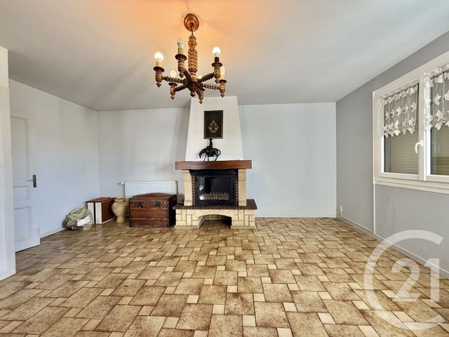 Maison à vendre - 4 pièces - 94,30 m2 - Moulins - 03 - AUVERGNE