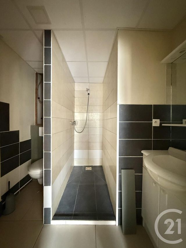 Appartement F3 à louer - 3 pièces - 26,26 m2 - Yzeure - 03 - AUVERGNE