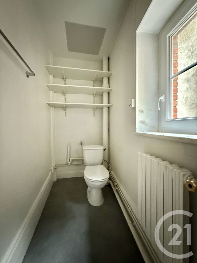 Appartement F2 à louer - 2 pièces - 40,25 m2 - Moulins - 03 - AUVERGNE