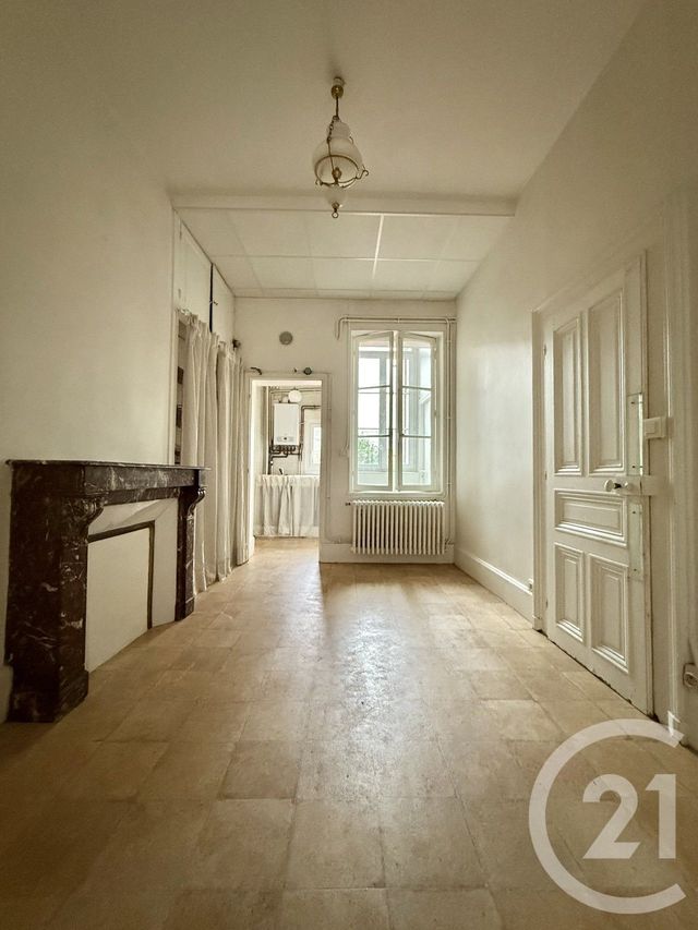 Appartement F2 à louer - 2 pièces - 40,25 m2 - Moulins - 03 - AUVERGNE