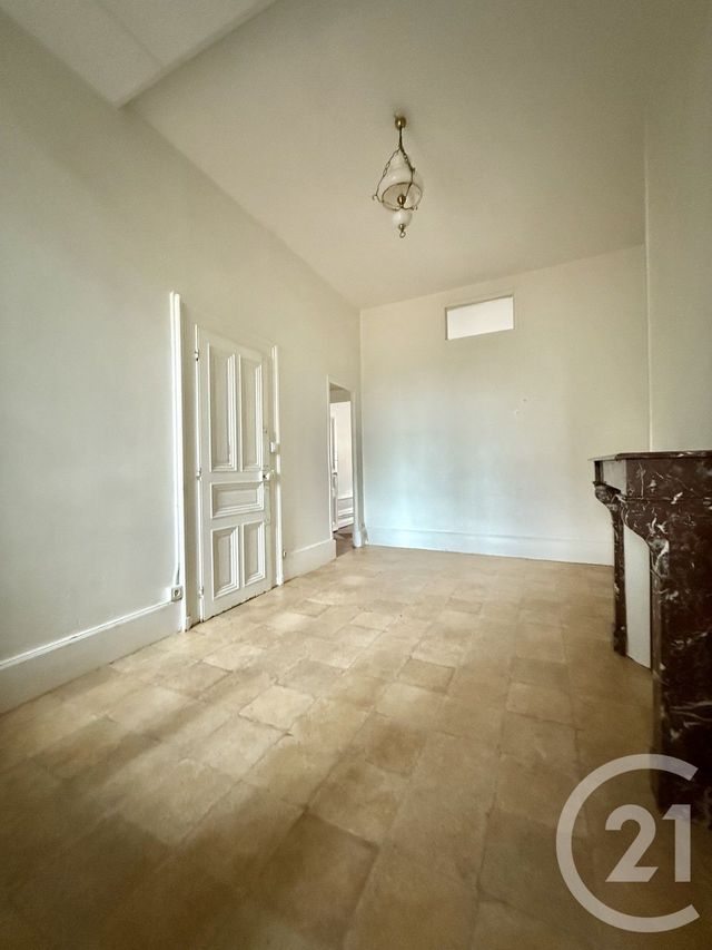 Appartement F2 à louer - 2 pièces - 40,25 m2 - Moulins - 03 - AUVERGNE