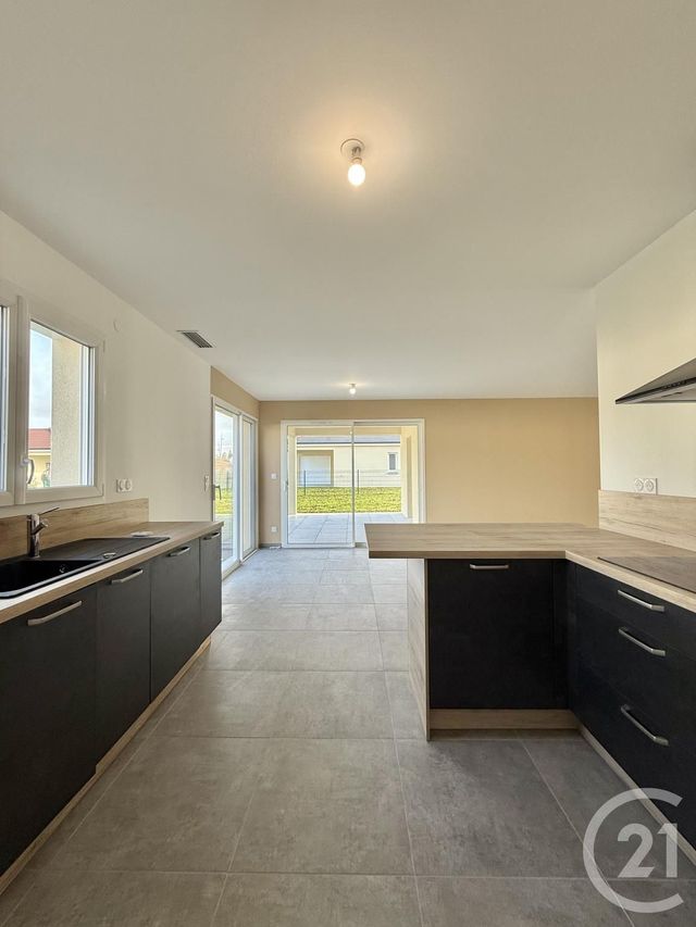 maison - YZEURE - 03