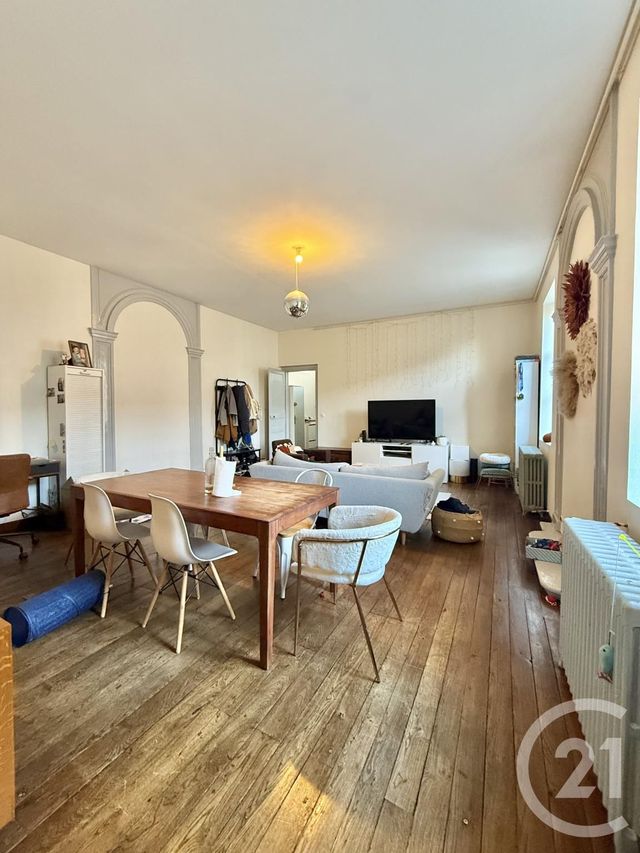 Appartement à louer - 3 pièces - 81,40 m2 - Moulins - 03 - AUVERGNE